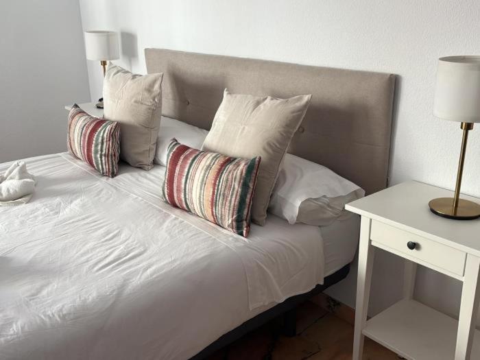 Amplitud, Comodidad Y Luz En El Centro De Sevilla