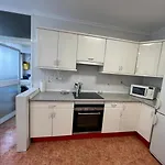 Amplitud, Comodidad Y Luz En El Centro De Sevilla